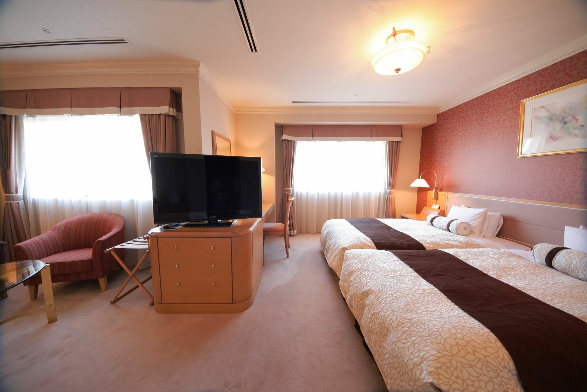 Hotel River Side 4*